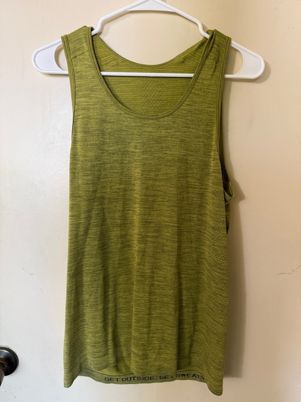 Lululemon tank top
